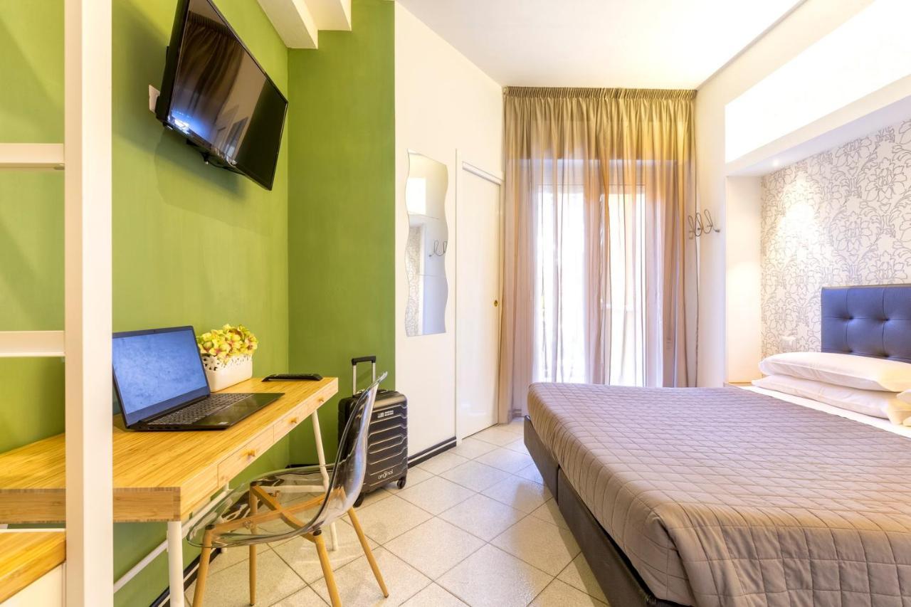 Hotel La Nidiola Риччоне Екстер'єр фото